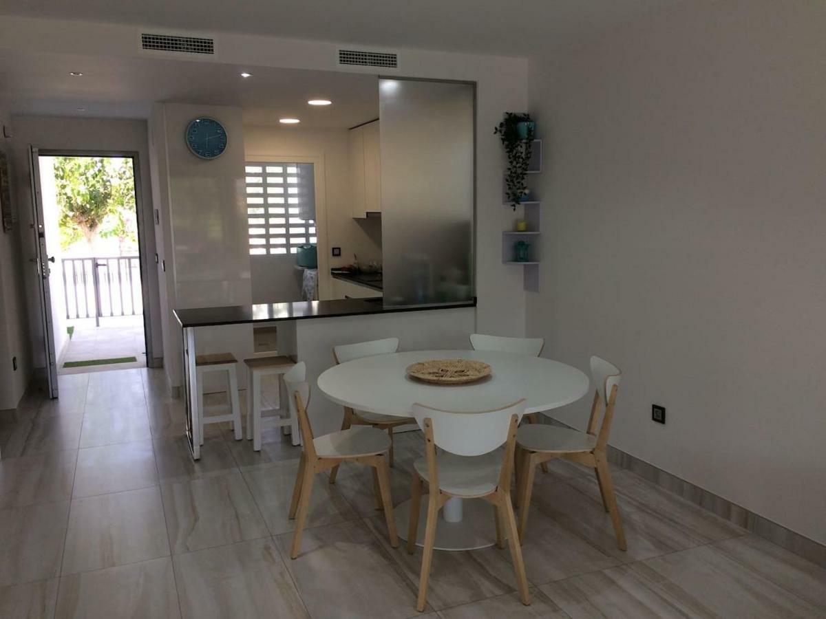 Exclusive New Apartment On The Beach Pilar de la Horadada Extérieur photo